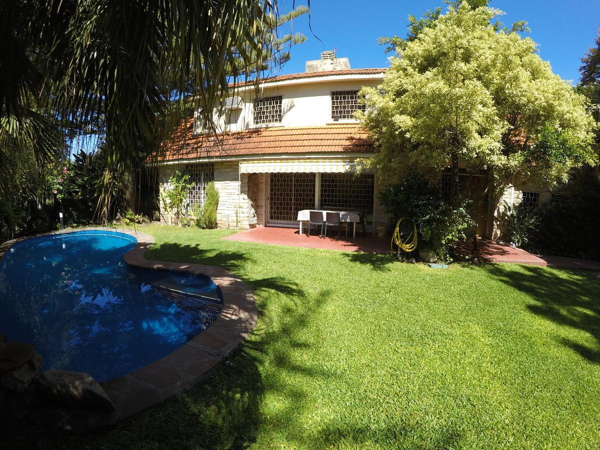 Deaf Twins Bed/breakfast Alojamento de Acomodação e Pequeno-almoço Martínez