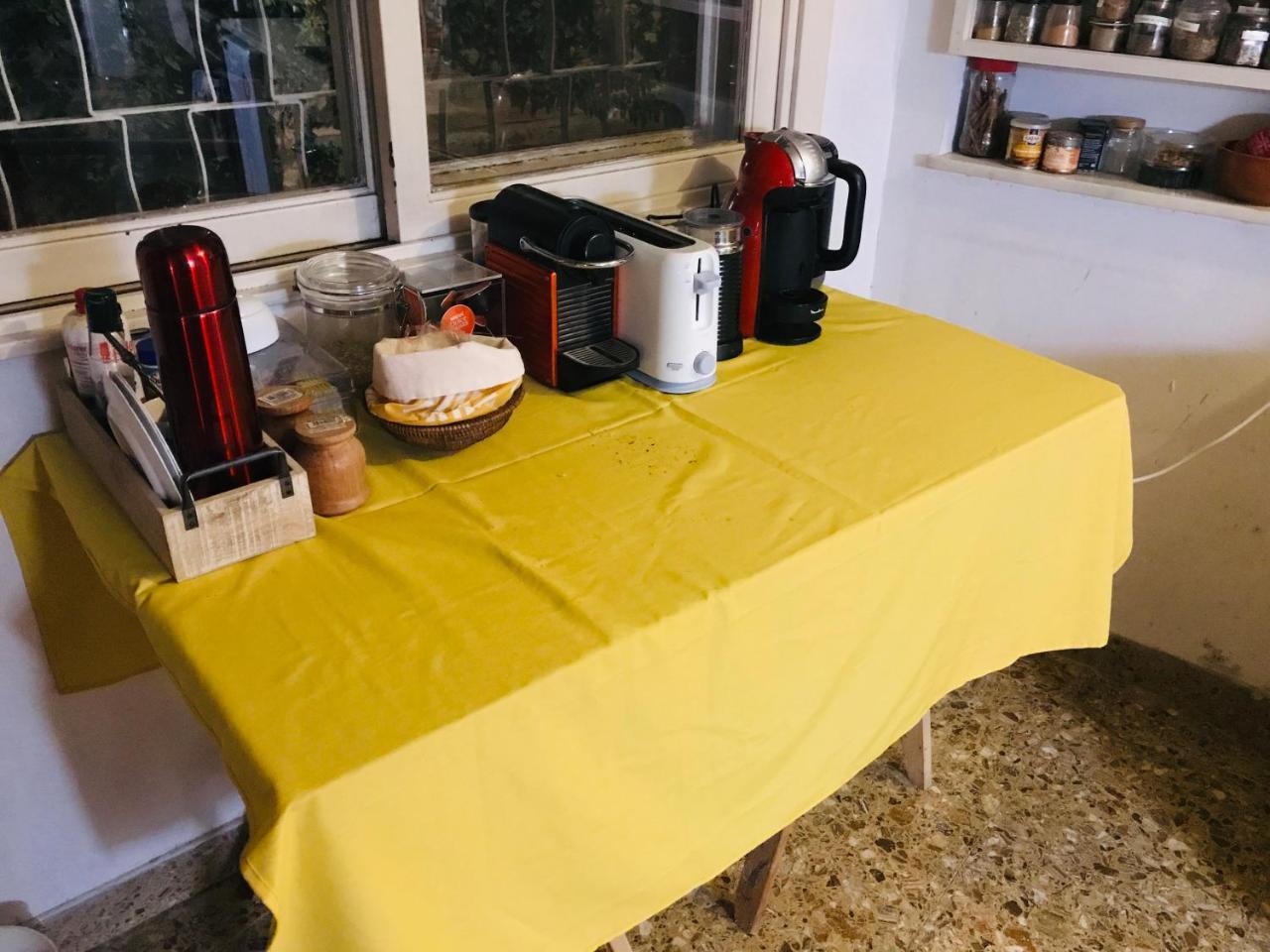 Deaf Twins Bed/breakfast